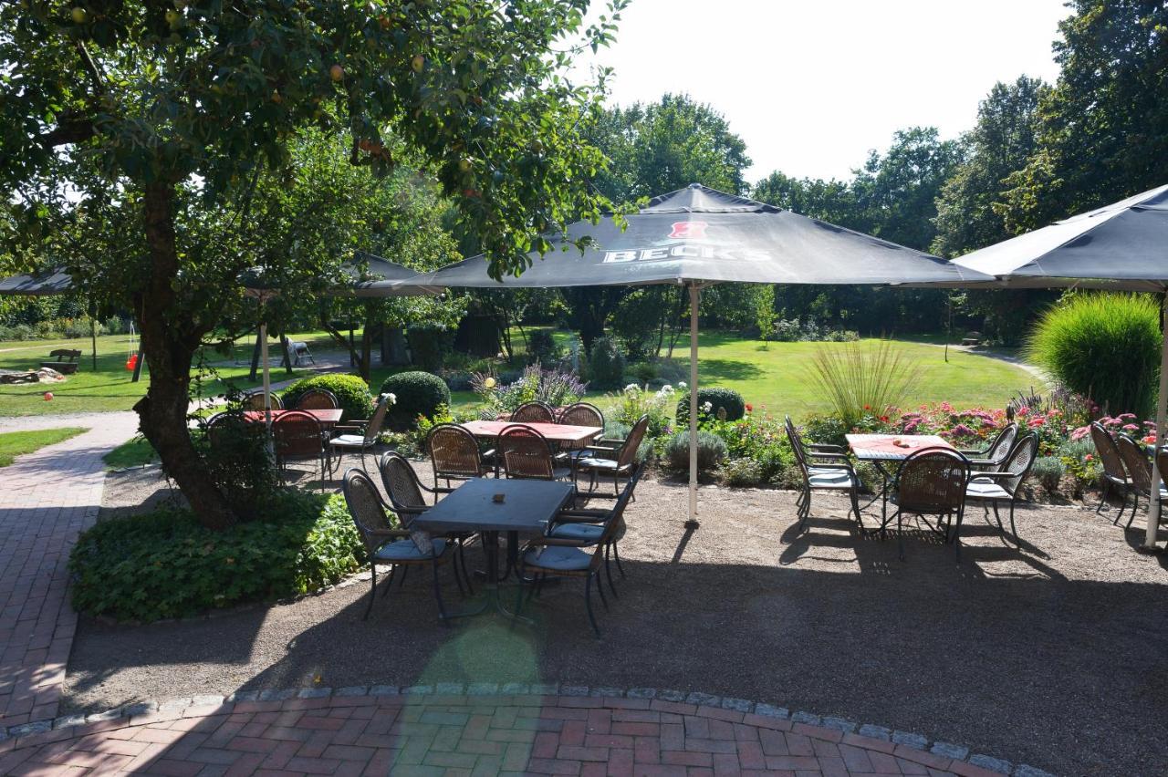 Land-Gut-Hotel Allerhof Frankenfeld Exteriör bild