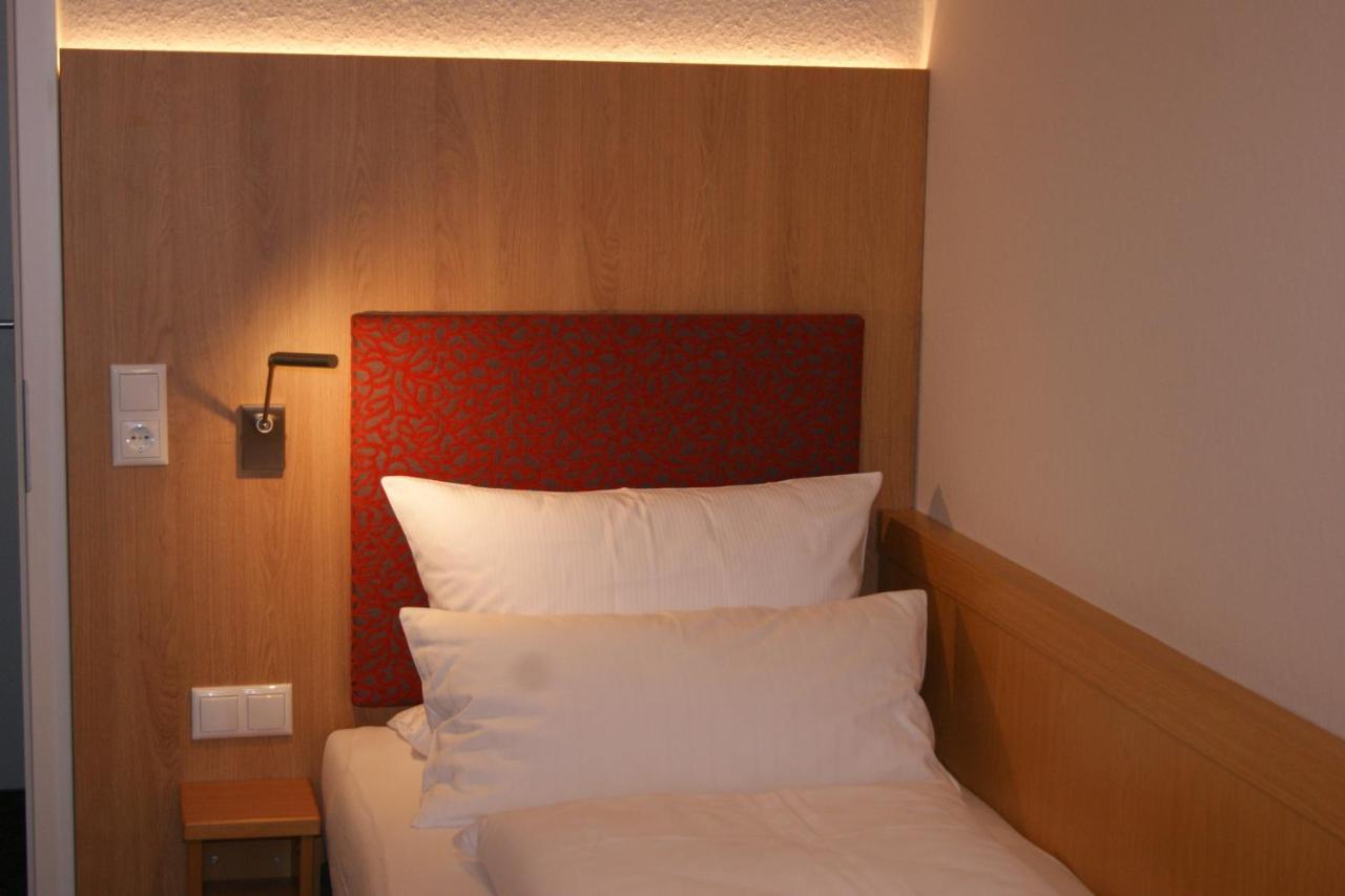 Land-Gut-Hotel Allerhof Frankenfeld Exteriör bild
